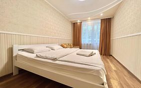 ApartPoltava 100 квадратних метрів затишку в серці Полтави, Корпусний парк, Банківський ЧЕК